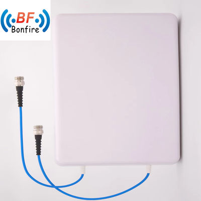 4.3-10-F X2 Tipo de conector MIMO Direccional Panel Antenna para uso interior 698-4000MHz
