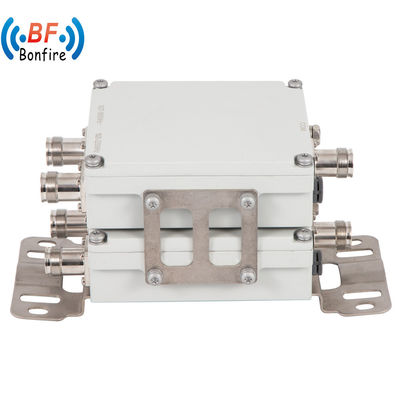 Combinador de Pim Baixo de Banda Dupla 617-2690MHz 3300-3800MHz 4.3-10-F DIN-F Vermelho IP65 interior/exterior