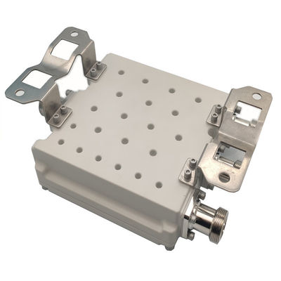 Combinador IP65 de três bandas interno/exterior 1710-1880/1920-2170/2300-2700MHz 4.3-10-F DIN-F