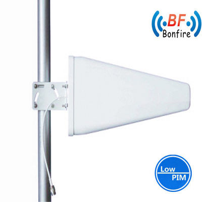 698-2700MHz Dual Polarizado 4G LTE Painel Direcional Célula Antenna sem fio exterior
