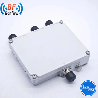 1710-2170MHz 2300-2690MHz Duplexor de banda larga RF Low Pim Diplexor Combiner 4.3-10 Feminino