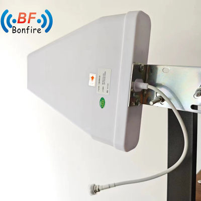 Antenna interna 698-4000MHz 2/3/5dBi para 4G 5G Capacidade de amplificação de reforço de sinal