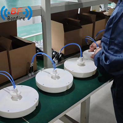 4G Signal Booster 698-4000MHz Banda larga Indoor Omni Ceiling Mount Antenna RF Antenna