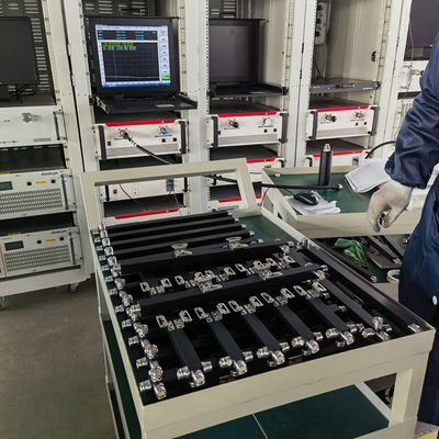 Ultra Wideband 2 Way Low Pim Reactive High Power Splitter 698-4200MHz 4.3-10f para Ibs/Das