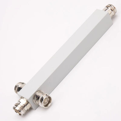 4.3-10 F Interface 698-4000 MHz Power Splitter para sistema de telecomunicações em edifícios