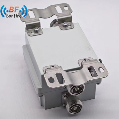 160dbc 300W Diplexer 1710-1880 1920-2170 2300-2400 2500-2700MHz RF Quadplexer Combinador