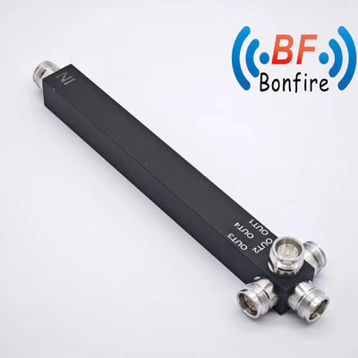 4.3-10 Divisor de energia reativo feminino de 4 vias para interface N-F/DIN-F no intervalo de 698-3800 MHz