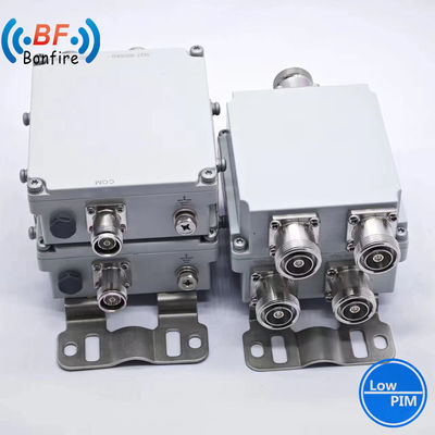 Combinador de RF Triplexer IP65 200W para Ibs/Das 1710-1880 1920-2170 2300-2400 2500-2700MHz