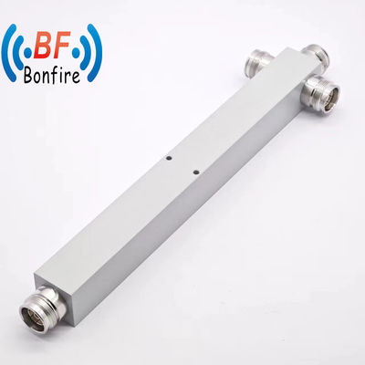 Splitter de potência reativa de banda larga de alta potência de 2 vias personalizado 2400-6000MHz NF Cinza/vermelho