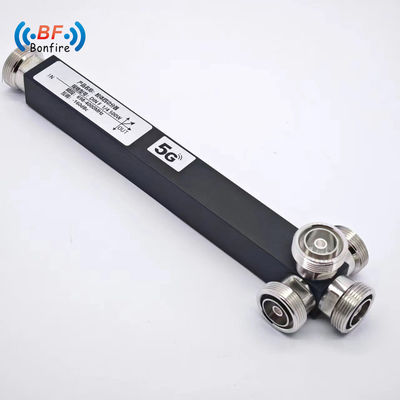 GFQ-XXXXXX 5000-6000MHz 4 Way PCB Power Splitter para um desempenho estável e consistente