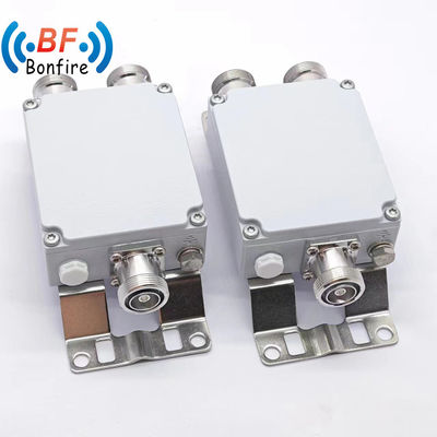 4.3-10f Combinador de RF DIN-F N-F para interior/exterior IP65 1920-2170 2300-2400 2500-2700MHz