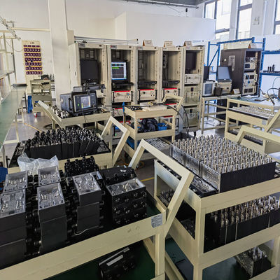 Pacote Peso Bruto 2.000kg Combinador híbrido acoplador híbrido 4 em 4 fora 617-3800MHz DIN-F