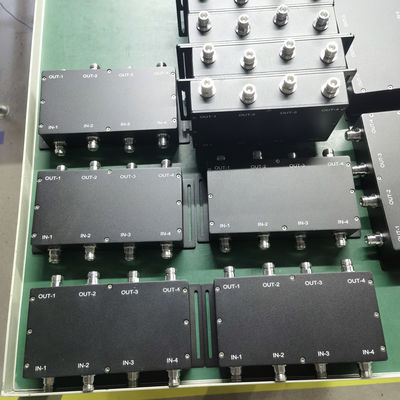 698-3800MHz acoplador híbrido 2 em 2 para o edifício Das DIN-F preto cinza personalizado