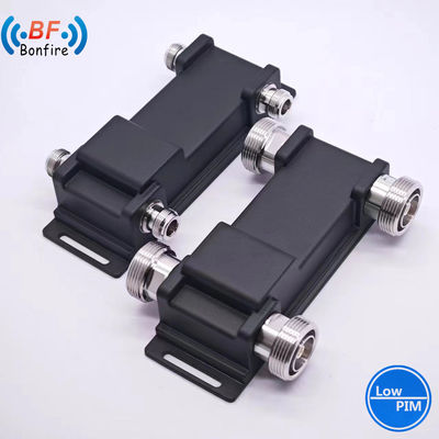 Combinador de acoplamento híbrido passivo com N conector feminino