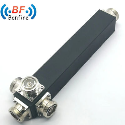 350-3800MHz Divididor de potência de duas vias com interface DIN-F e conector feminino 4.3/10 cinza