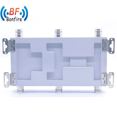 Pacote Peso Bruto 1.410kg 698-2700MHz 3X3 Matrix N Feminino Combinadores híbridos Vswr baixos