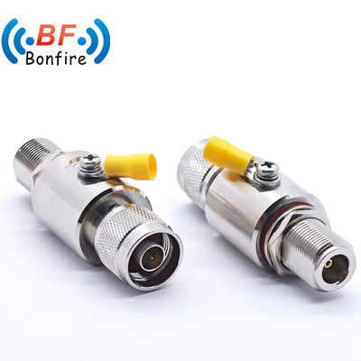 UHF Feminino para UHF Feminino Parede Conector coaxial Protector de sobretensão para vermelho IP65 interior/exterior