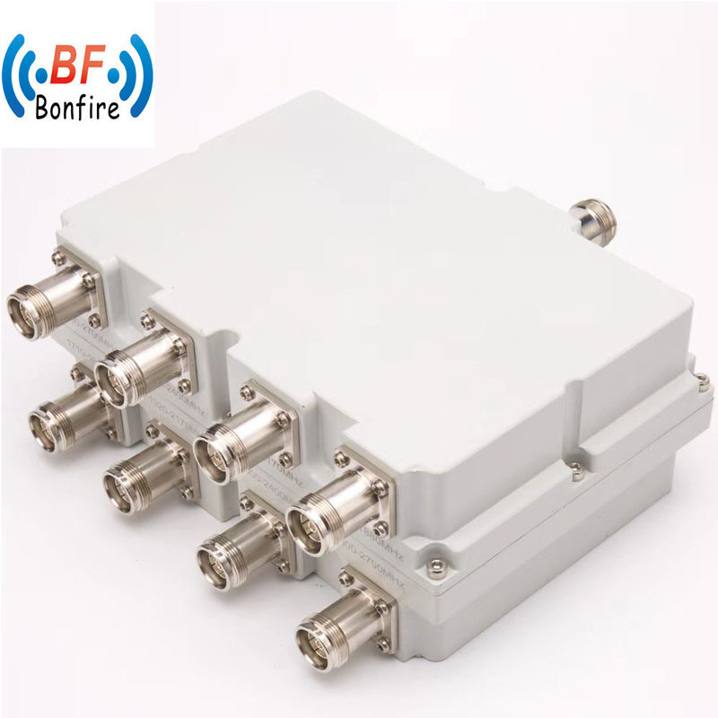 Combinador RF de baixa frequência PIM de quatro bandas 1710-2700MHz com pacote de conectores DIN-F 4.3-10-F