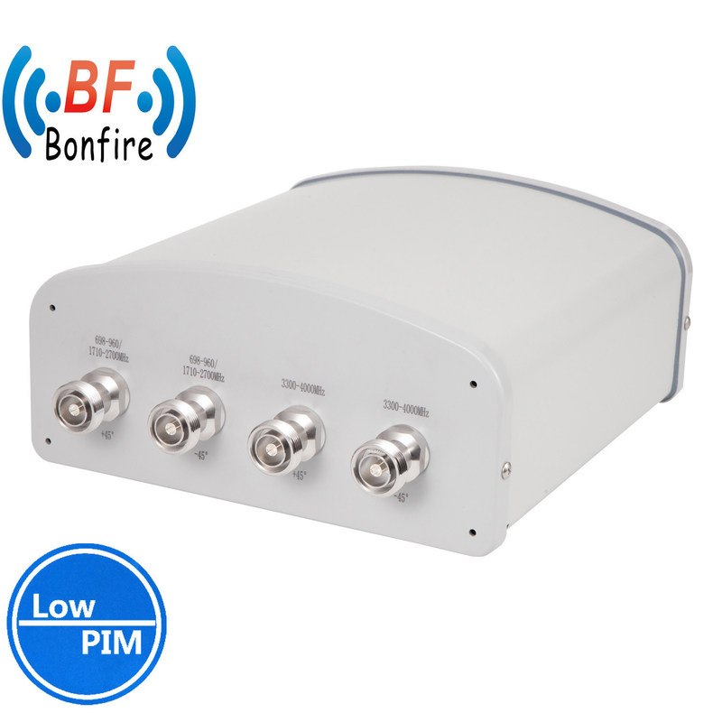 Sistema de distribuição ao ar livre Microondas Antenna de banda larga de duas portas 885-960 MHz/1710-2675 MHz