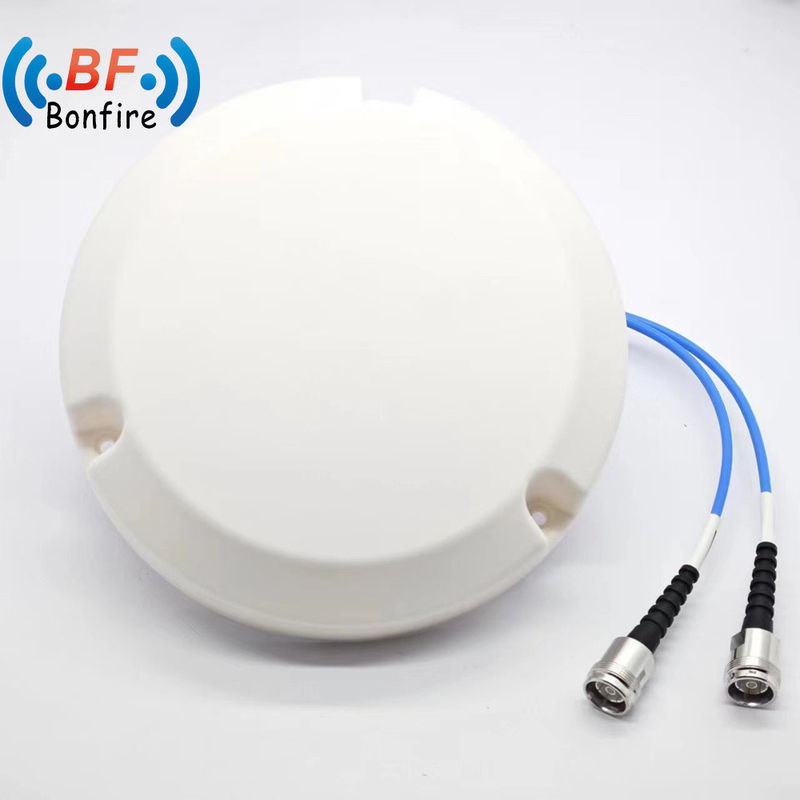 6/8dBi 698-806 806-960 1710-2700 3300-4000MHz Antenna de painel interior com N conector feminino