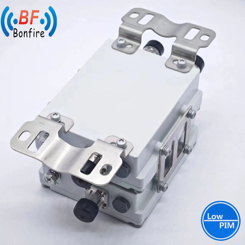 HLQ-XXXXX vermelho 2.4G 5g combinador 1710-2170MHz 2300-2690MHz Low Pim Combiner Diplexer RF SMA Tipo feminino