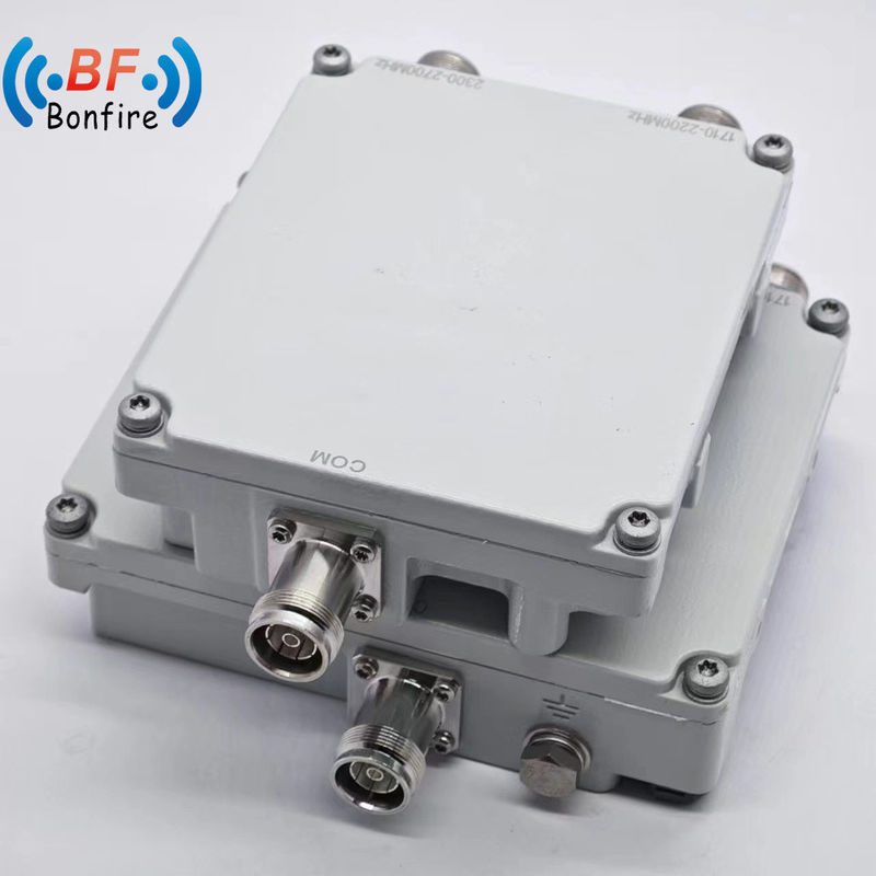 Twin Diplexer 1710-1880 1920-2170 2300-2400 2500-2700MHz Triplexer com compatibilidade Aisg