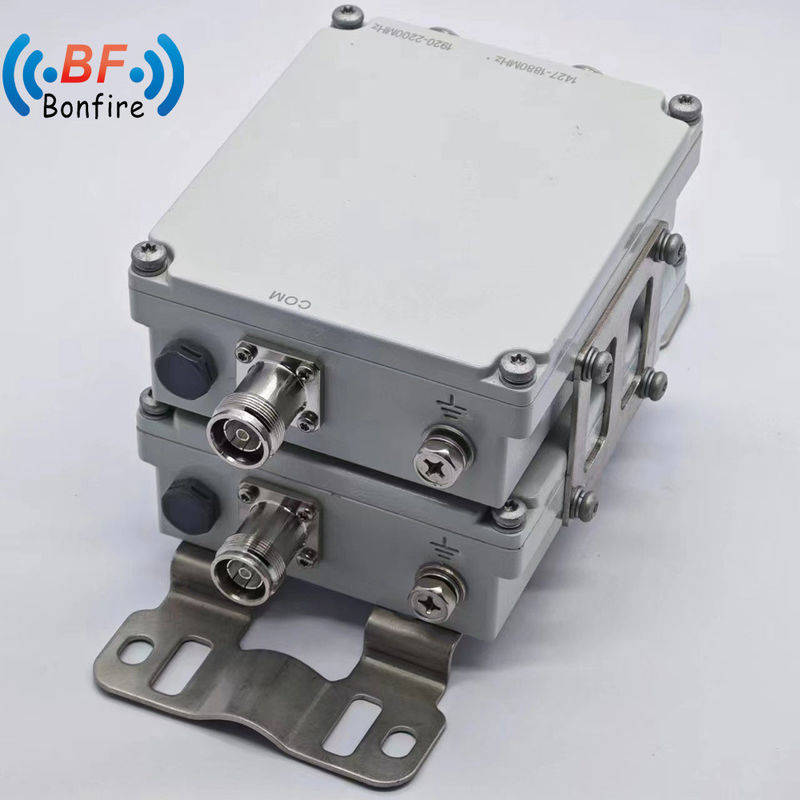 RF Diplexer 1710-1880 1920-2170 2300-2400 2500-2700MHz RF Triplexer 3 vias combinador passivo