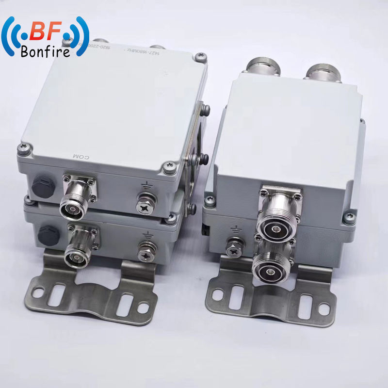 3G LTE Low Pim-160dbc 200W Diplexsingle Triplexer Combiner para componentes RF passivos