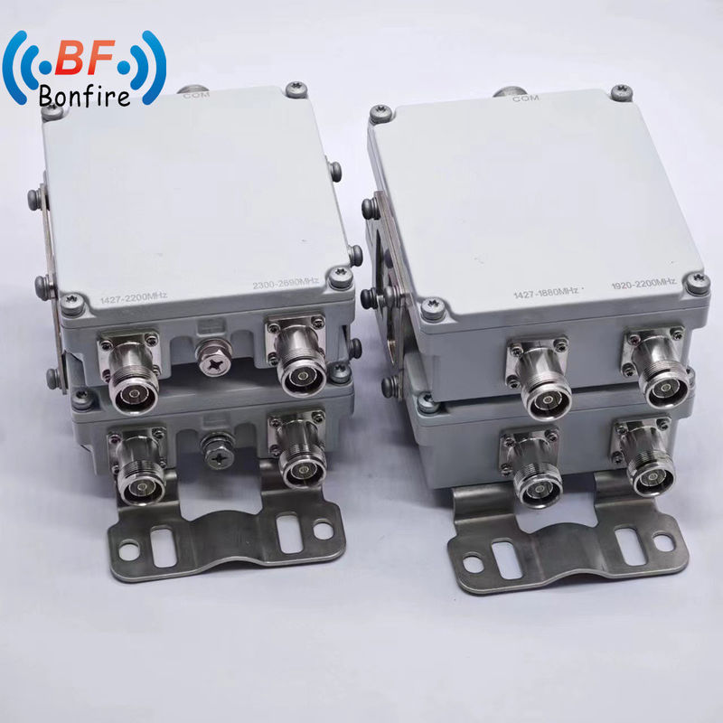 Diplexer RF Triplexer Combiner 200W Low Pim 4.3-10 Fêmea Pacote Peso Bruto 1.500kg