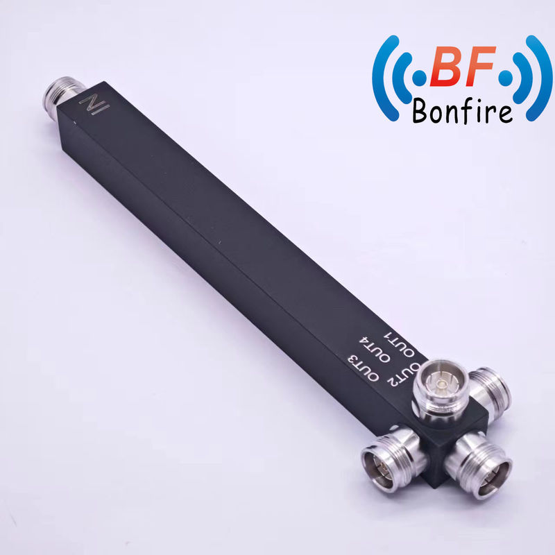 Suporte multibanda 698-4200MHz 4 Way Reactive Power Splitter IP65 com GFQ-0740-X7701