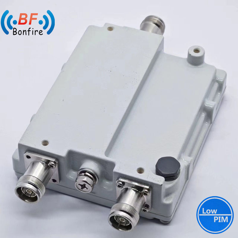 Combinador RF 1710-1880 1920-2170 2300-2400 2500-2700m Baixo Pim -112dbc 300W Triplexer