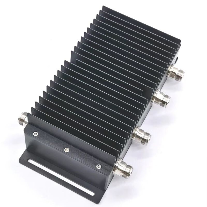 698-3800MHz Perda de inserção baixa 4 em 1 para fora acoplador híbrido NF RF combinador híbrido preto