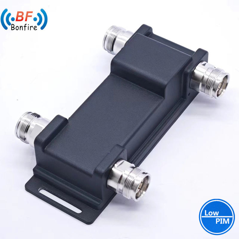 Pacote Peso bruto 2.000 kg 617-3800MHz RF 3dB Combinador de acoplamento híbrido 4.3-10 Tipo feminino