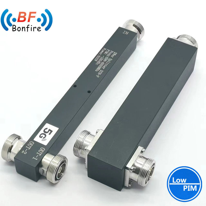 Diretamente 350-3800MHz RF 10W 4 Way Microstrip Signal Power Splitter Cinza/Vermelho/Negro/Personalizado