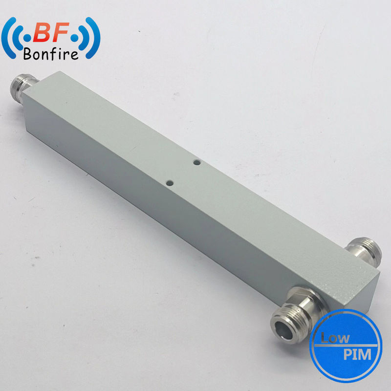 2 Way Power Splitter 0.6-6GHz 50W N SMA Pacote de Telecomunicações Feminino Peso Bruto 0.510kg