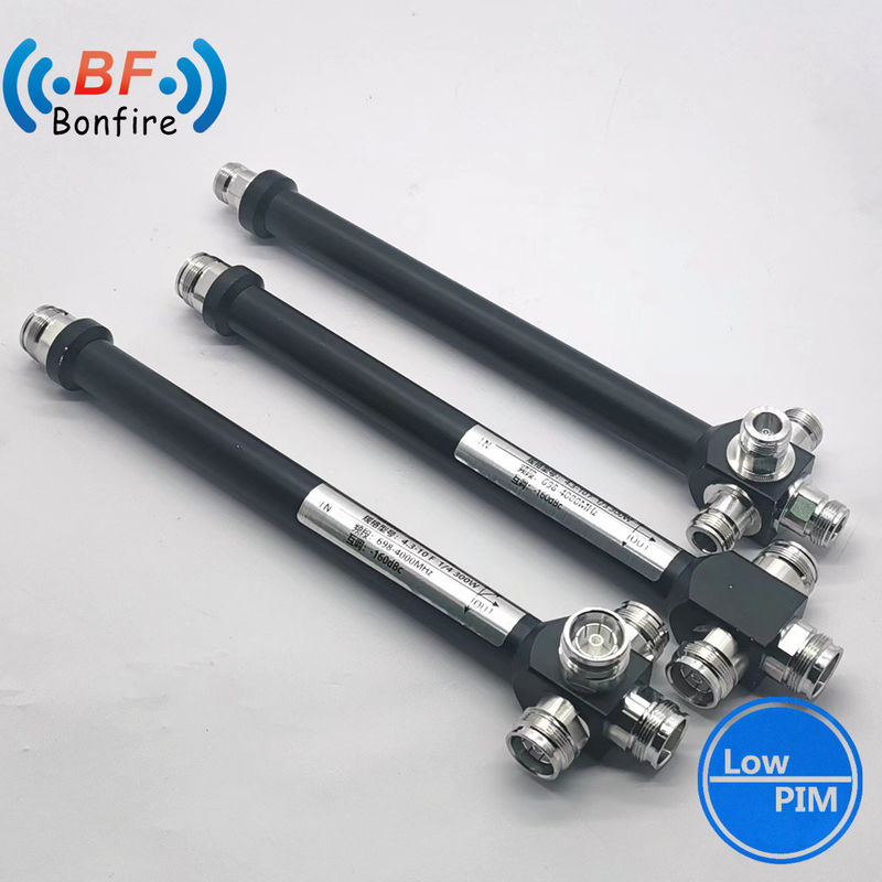 Tamanho do pacote 22,00cm * 7,00cm * 4,00cm Divididor de energia de 2 vias com conector Qn
