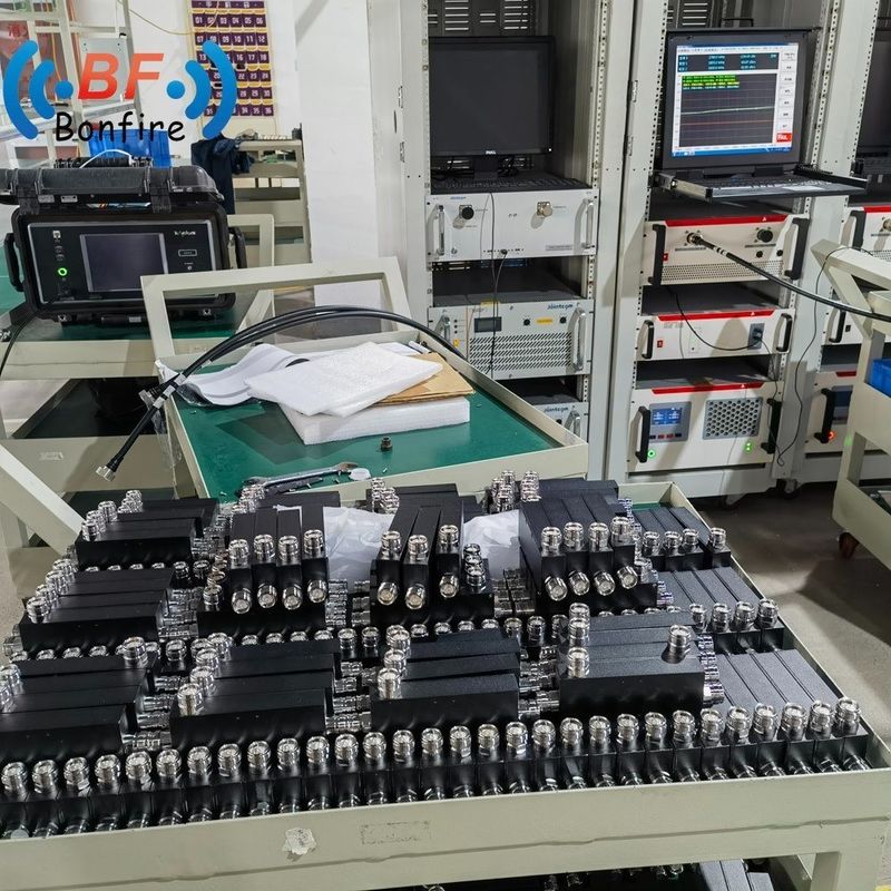 698-4200MHz 5dB 10dB 20dB Low Pim RF Air Das acoplador direcional com interface 4.3-10-F