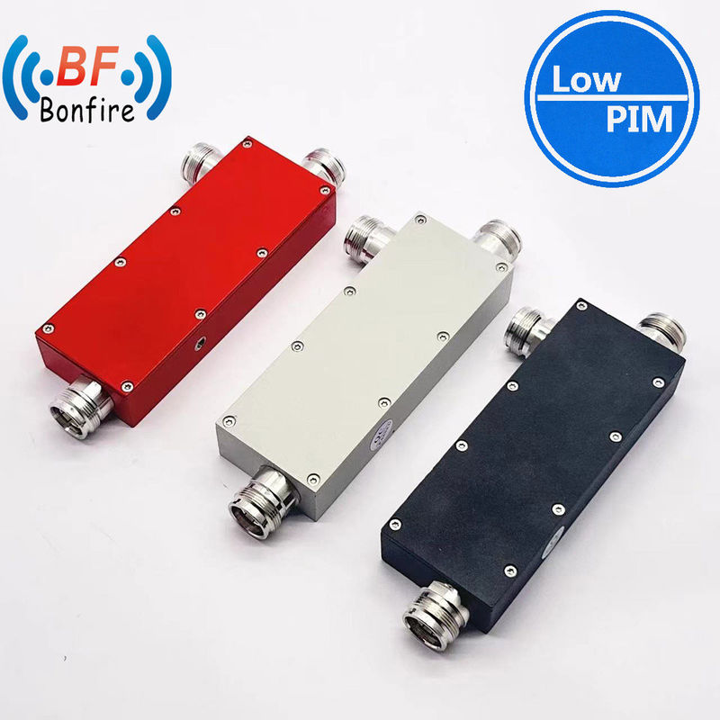 300W 2.3dB Low Insertion Loss Cavity Directional Coupler com acoplamento 5dB de 698-3800MHz