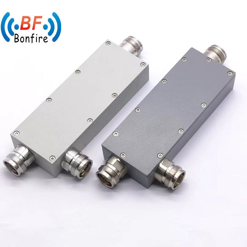 10dB 698MHz-3800MHz acoplador direcional de cavidade com baixa perda de inserção e grau de acoplamento de 300W