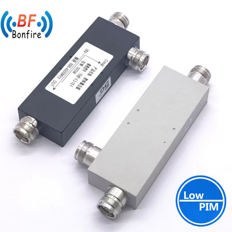 Acoplador direcional de cavidade de interior/exterior 698MHz-3800MHz 5dB Grau de acoplamento 300W 2.3dB