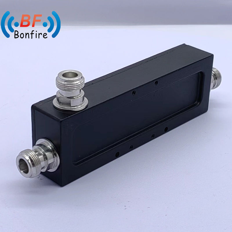 698-2700MHz 8dB acoplador de RF para DAS / IBS Pacote Tamanho 10.00cm * 20.00cm * 10.00cm