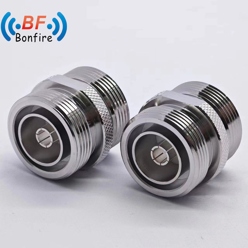 Adaptador de RF -155dbc DC-4GHz Low Vswr com taxa de impermeabilização IP 67 N-M a N-M Tipo recto